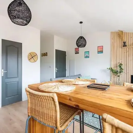 Rare-immeuble- 2appts- Entierement Equipee